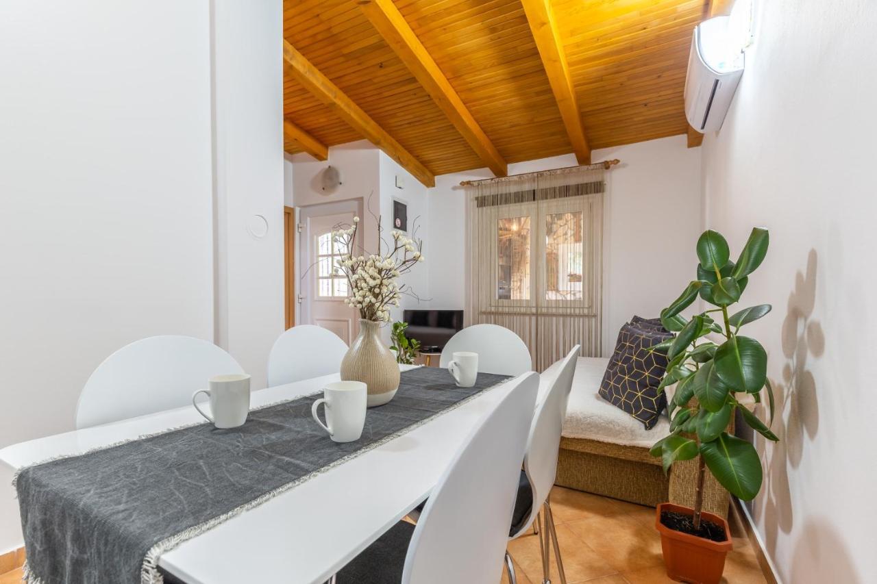 Holiday Home Bukovac Póla Kültér fotó
